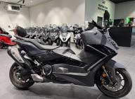 YAMAHA XP T-MAX 560 TECH MAX / T MAX 560 TECH MAX / TMAX 560 TECH MAX 